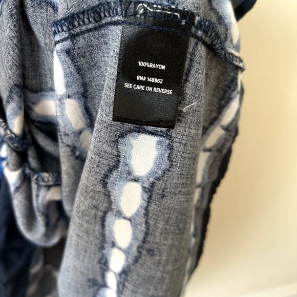 Torrid Mini Challis Tie-Front Skater Dress Size 1X Plus Blue Tie Dye Stripe - Picture 7 of 8